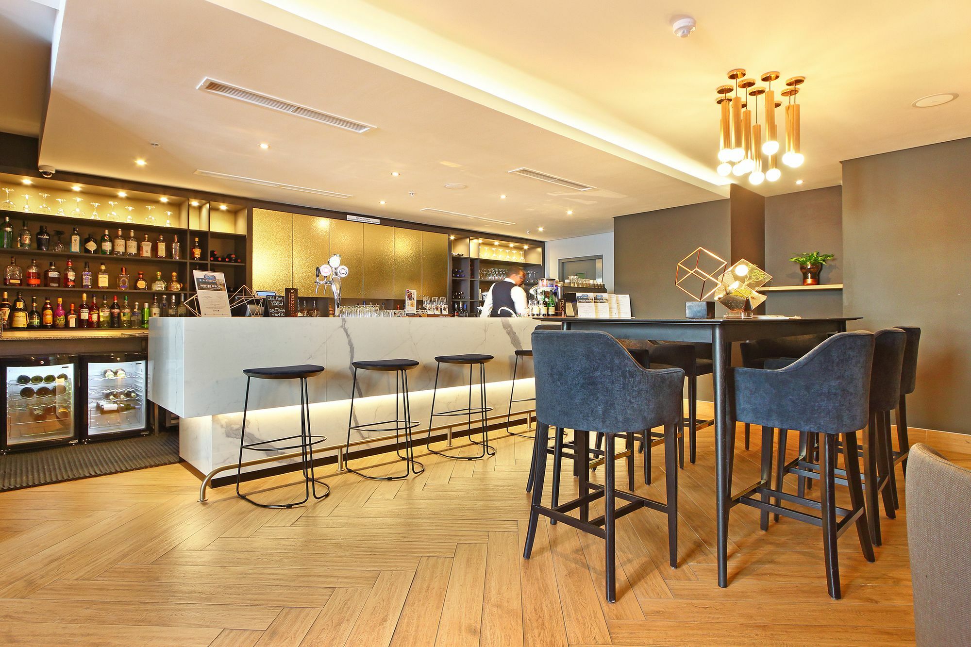 Triangle Luxury Suites By Totalstay Кейптаун Екстериор снимка